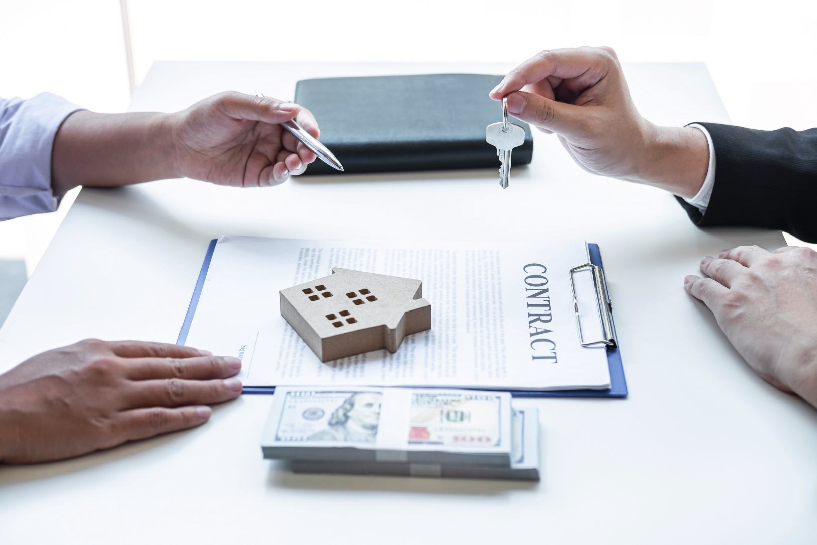 Read more about the article Real Estate Disputes Property Owner Faces in Dubai