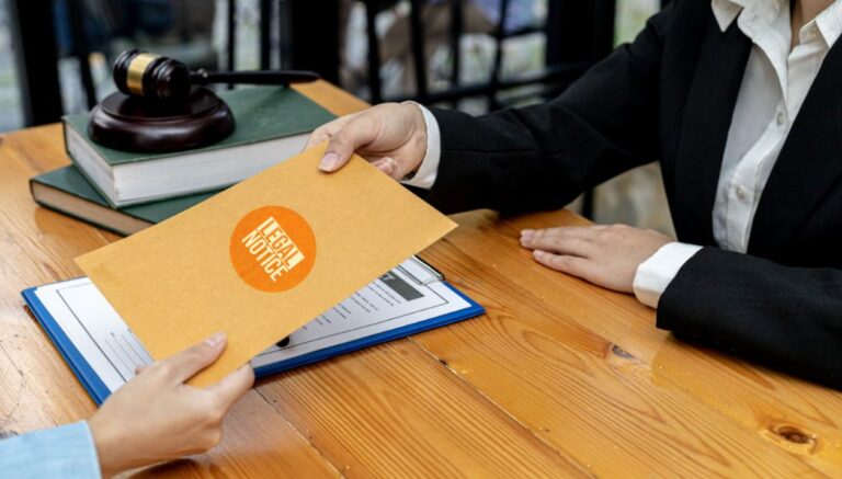 Read more about the article What to Do After Receiving a Legal Notice in Dubai