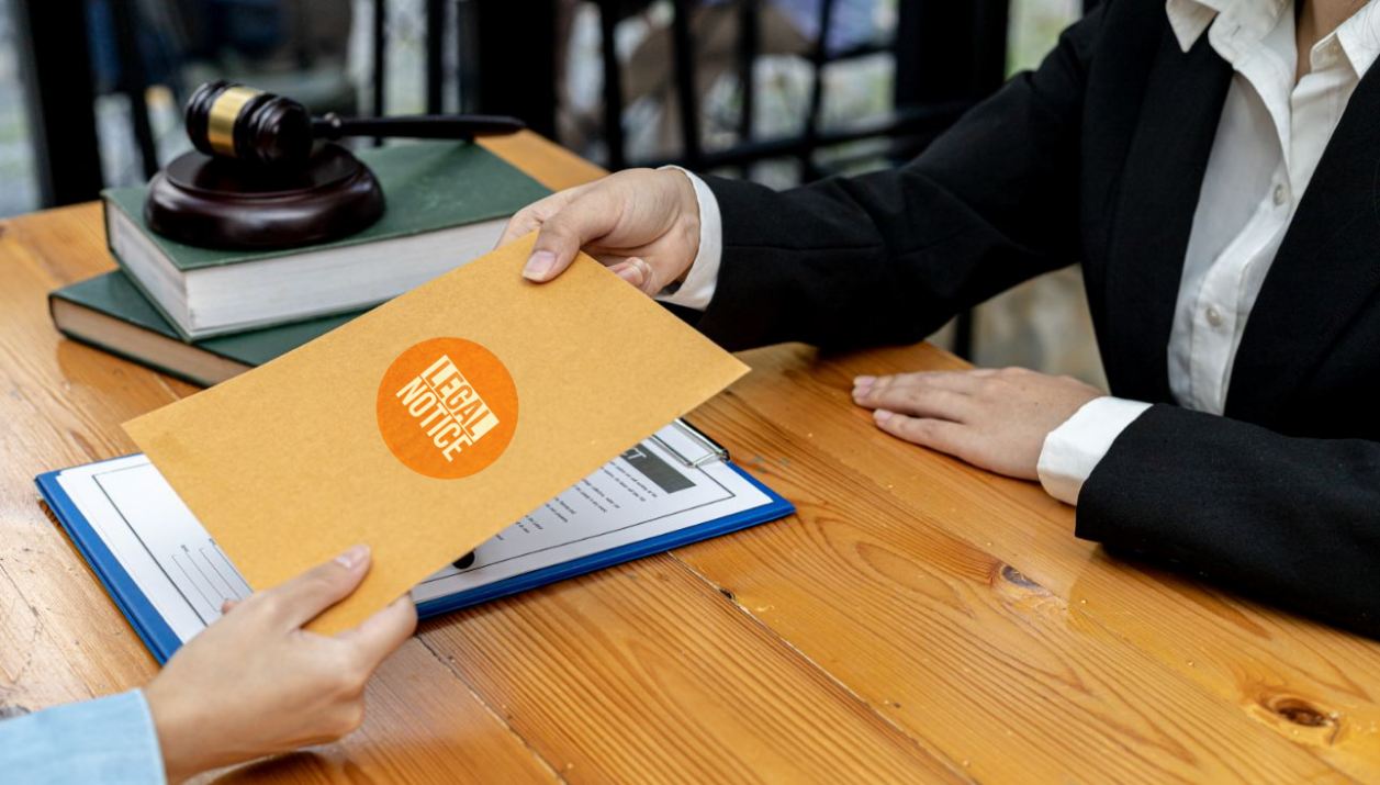 Read more about the article What to Do After Receiving a Legal Notice in Dubai